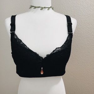 Black Push Up Bra with jewel detail 40D